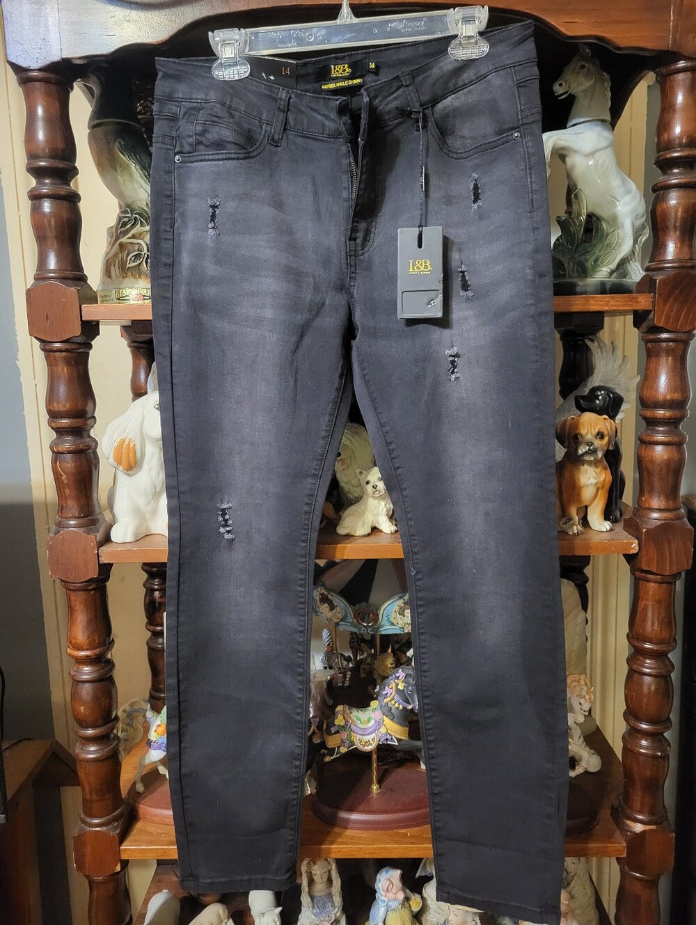 L&B Skinny Distressed Jeans - Black